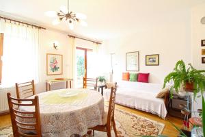 Postel nebo postele na pokoji v ubytování Apartment Giovanna 1557