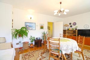 TV a/nebo společenská místnost v ubytování Apartment Giovanna 1557