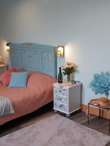 Zdjęcie z galerii obiektu La maison vanillier w mieście Saint-Cyr-du-Bailleul