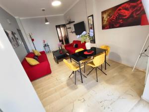 A television and/or entertainment centre at Marlen House Chania