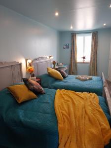 Zdjęcie z galerii obiektu La maison vanillier w mieście Saint-Cyr-du-Bailleul