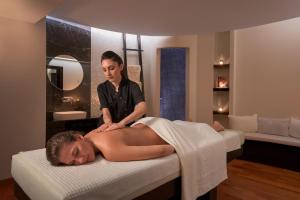 Спа и/или другие оздоровительные услуги в Elysium Resort & Spa