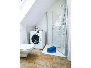 Koupelna v ubytování Holiday home Maja am See + 34 fotografií