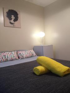 Postel nebo postele na pokoji v ubytování 24/7 London Hostel