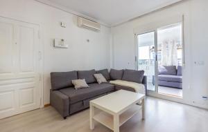 Et opholdsområde på 3 Bedroom Awesome Home In Orihuela