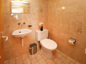 Bagno di Apartment Colline 8 by Interhome
