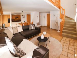 Area soggiorno di Apartment Colline 8 by Interhome