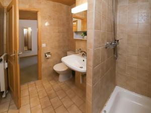 Bagno di Apartment Colline 8 by Interhome