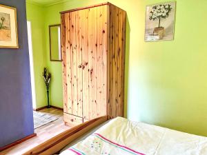 Postel nebo postele na pokoji v ubytování Apartment Gebauer-1 by Interhome