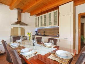 Fotografia z galérie ubytovania Holiday Home Ceko by Interhome v Sukošane