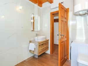 Kúpeľňa v ubytovaní Holiday Home Ceko by Interhome