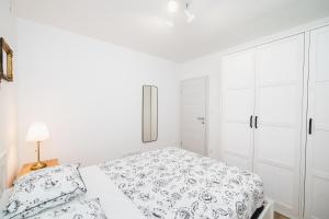 Afbeelding uit fotogalerij van Perina apartments in Podstrana