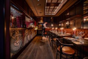 Restaurace v ubytování TORTUE HAMBURG - Schöner als die Fantasie