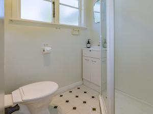 Ένα μπάνιο στο Drasko's Den - Ohakune Holiday Home +28 φωτογραφίες
