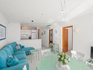 Η κουζίνα ή μικρή κουζίνα στο Apartment Pueblo Panorama-2 by Interhome