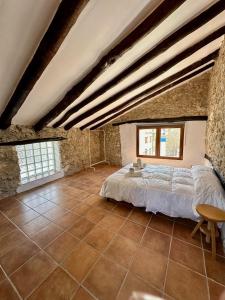 Katil atau katil-katil dalam bilik di Casa puebla de Arenoso II Rental Holidays REF.066