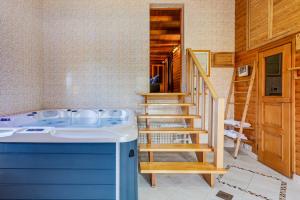 Fotografie z fotogalerie ubytování Peaceful Villa in Gornje Dubrave with Private Pool v destinaci Gornje Dubrave