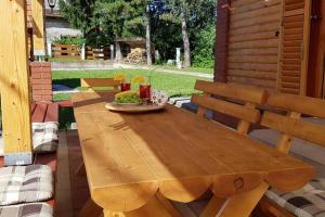 Zahrada ubytování Peaceful Villa in Gornje Dubrave with Private Pool