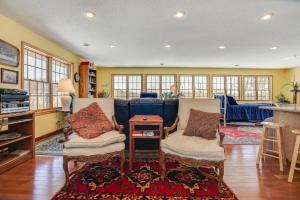 Gallery image of Waterfront Forest Lake Studio with Shared Dock! in Forest Lake