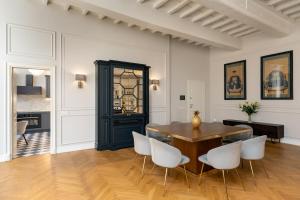 Φωτογραφία από το άλμπουμ του Bargello Penthouse Luxury Apartment In Florence By Palazzo Pazz Vitali στη Φλωρεντία