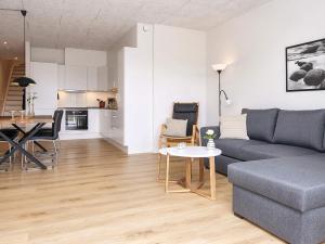 Kuchyň nebo kuchyňský kout v ubytování Apartment Ringkøbing CXXIII