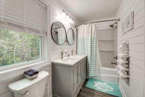 Ένα μπάνιο στο Emerald Isle Beach House Walk to the Sand! +19 φωτογραφίες