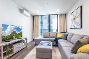 Gallery image of City Retreat: Modern 2BR Apartment w Rooftop Pool in Brisbane