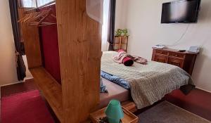 Postel nebo postele na pokoji v ubytování Gemütlichkeit am Vierkanthof - Apartment 1 + 19 fotografií