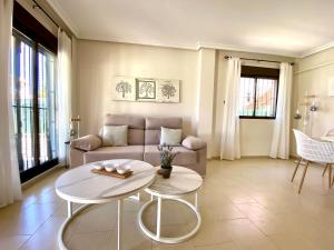 O zonă de relaxare la Vrijstaande villa Torrevieja Casa Oeste +27 fotografii