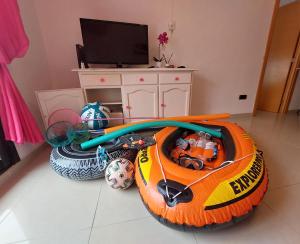 TV a/nebo společenská místnost v ubytování Lookatbeach