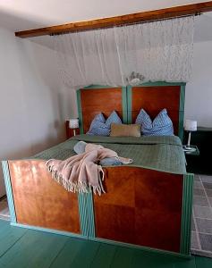 Posteľ alebo postele v izbe v ubytovaní Gemütlichkeit am Vierkanthof - Apartment 2
