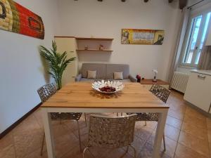Dapur atau dapur kecil di Int 4 - Suite Edoardo by Residence San Luca