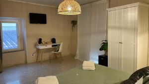 A television and/or entertainment centre at Santa Lucia Affittacamere