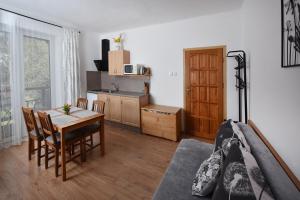Kuchyňa alebo kuchynka v ubytovaní Apartmany ZEA