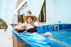 Goście zatrzymujący się w obiekcie Erotokritos Deluxe Suite With Jacuzzi
