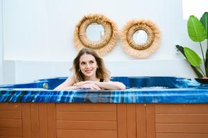 Goście zatrzymujący się w obiekcie Erotokritos Deluxe Suite With Jacuzzi