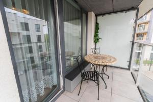 Balkón alebo terasa v ubytovaní Golden Azzure by Grand Apartments