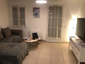 O zonă de relaxare la Appartement avec deux chambres.