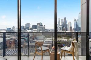 メルボルンにあるAn Amazing 2BR Apt with City Views in Southbankのギャラリーの写真