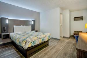 Postel nebo postele na pokoji v ubytování Motel 6-Richland, WA - Kennewick