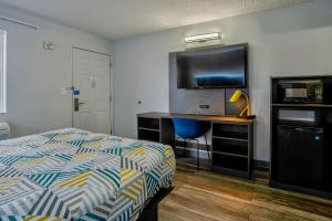 Postel nebo postele na pokoji v ubytování Motel 6-Richland, WA - Kennewick