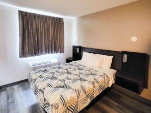 Postel nebo postele na pokoji v ubytování Motel 6 Sinton TX