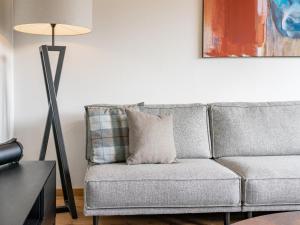 A seating area at Vista Lodge