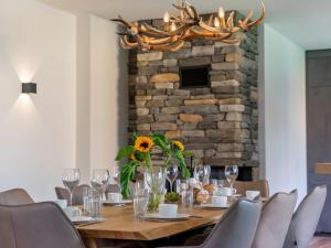 Zdjęcie z galerii obiektu Romantik Mountain Chalet w mieście Turracher Hohe