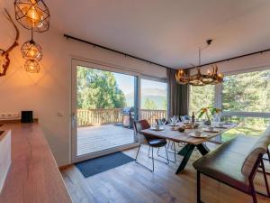Część wypoczynkowa w obiekcie Wanderlust Mountain Chalet