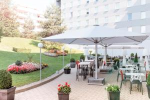 Aed väljaspool majutusasutust Novotel Suites Genève Aéroport