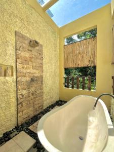 Vannituba majutusasutuses BAMBOO OASIS