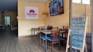 Restaurace v ubytování Lucky Buako Hotel Patong