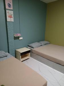 Katil atau katil-katil dalam bilik di Marina's Redang Boat