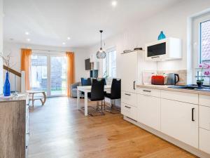 Dapur atau dapur kecil di Nitschke - vakantieappartement Wurm